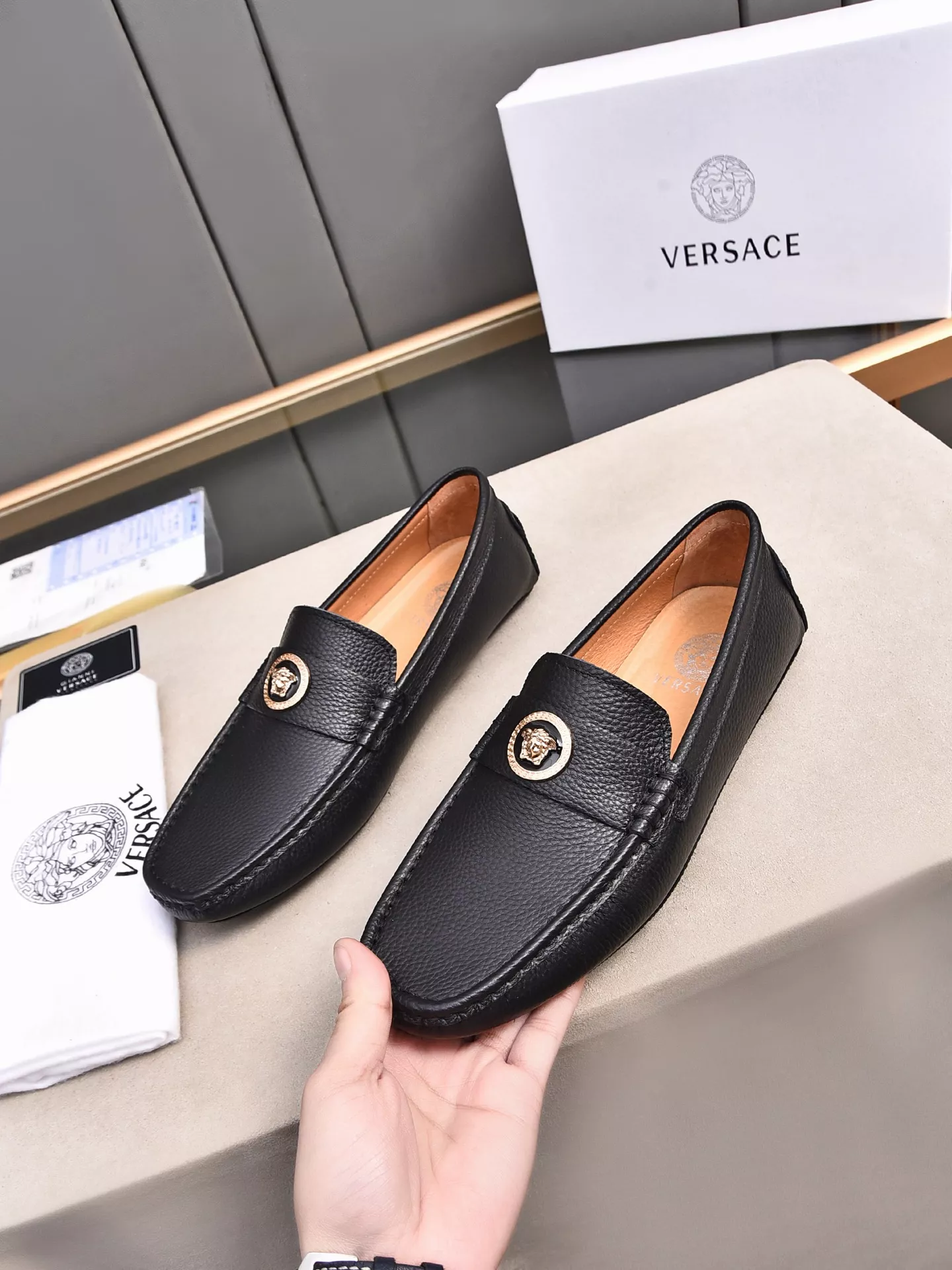 Versace Leather Shoes For Men Lightweight 9385