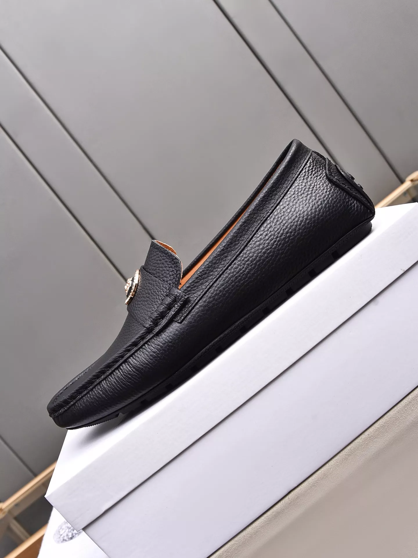 Versace Leather Shoes For Men Lightweight 9385