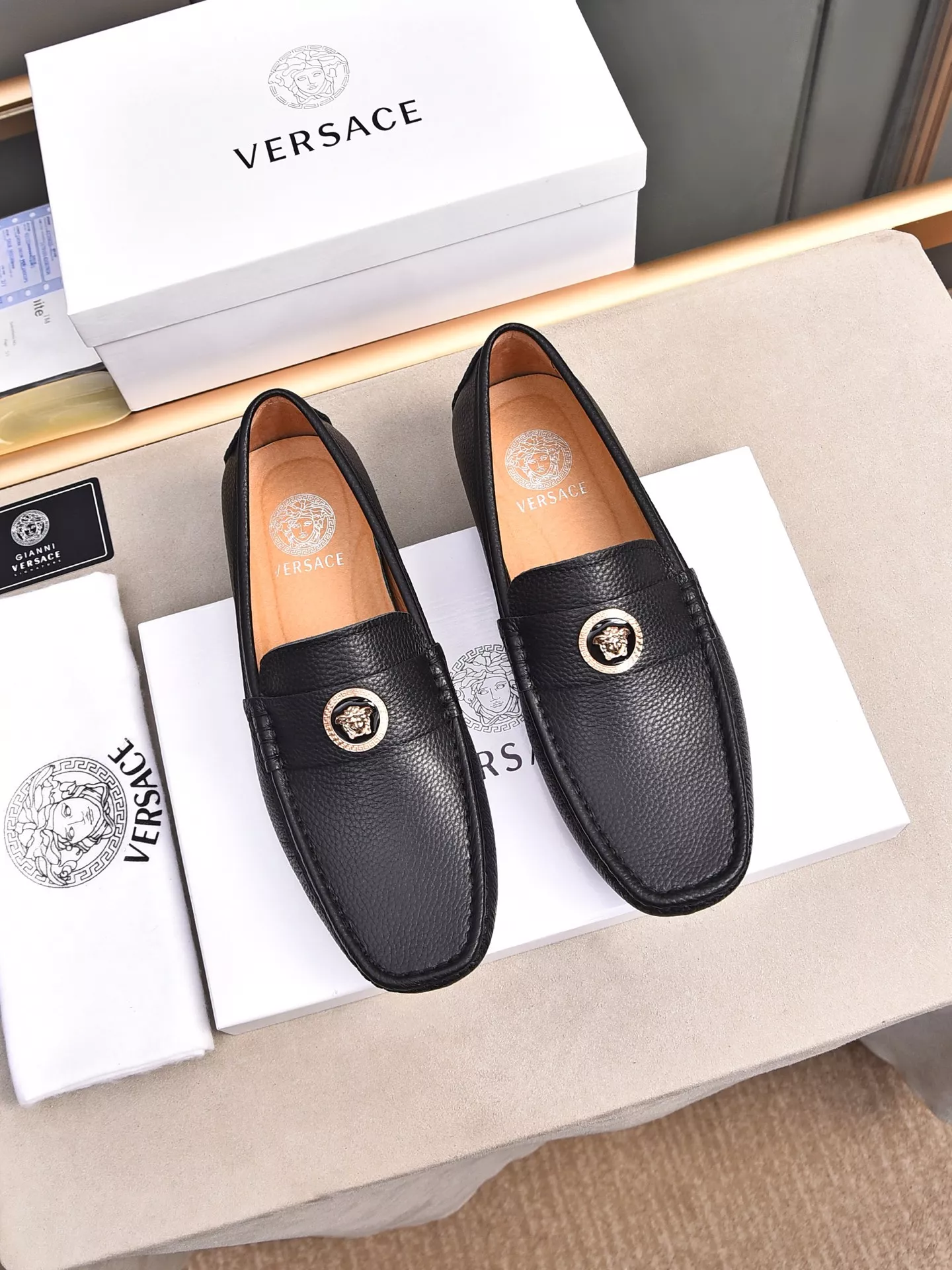 Versace Leather Shoes For Men Lightweight 9385