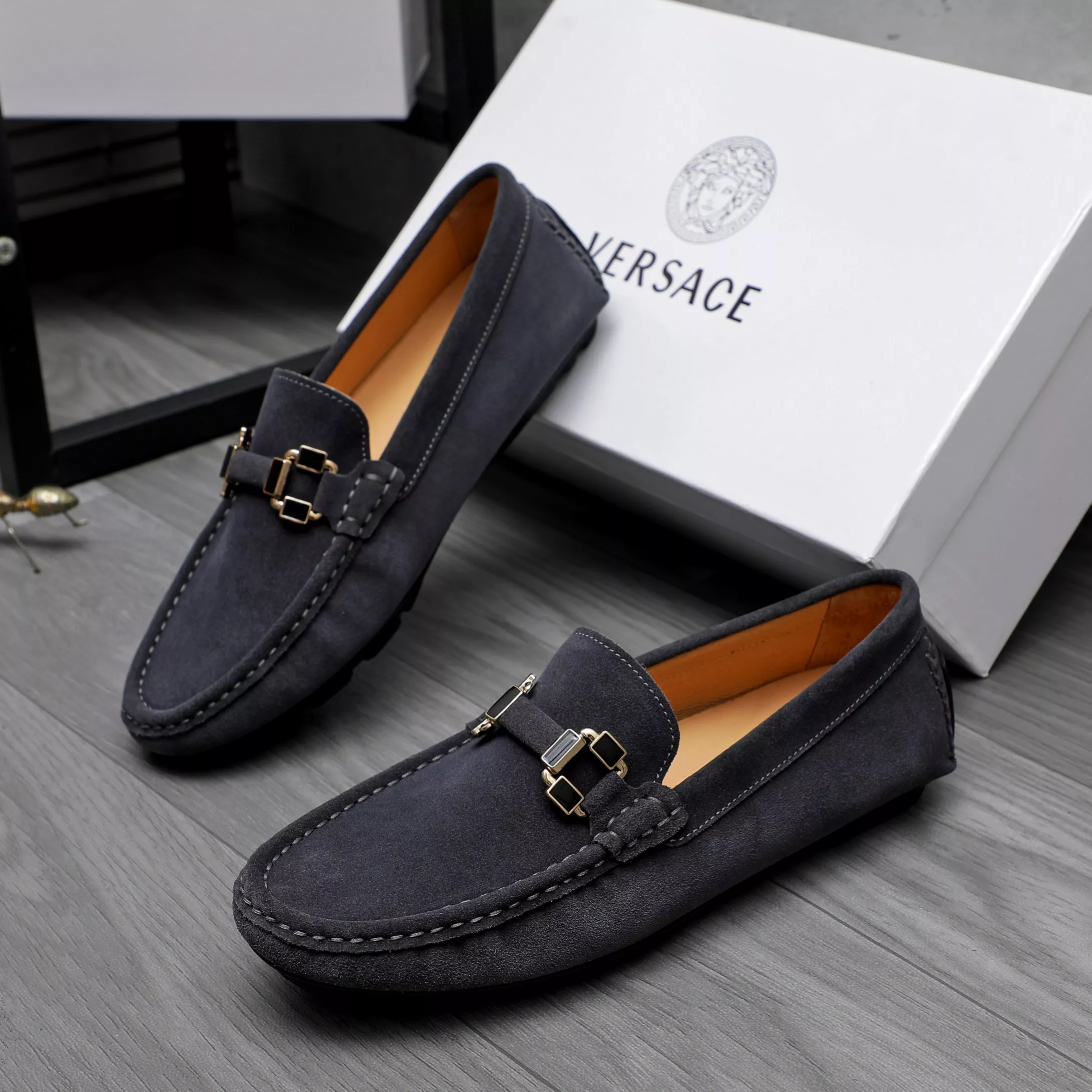 Versace Leather Shoes For Men Sleek 3799