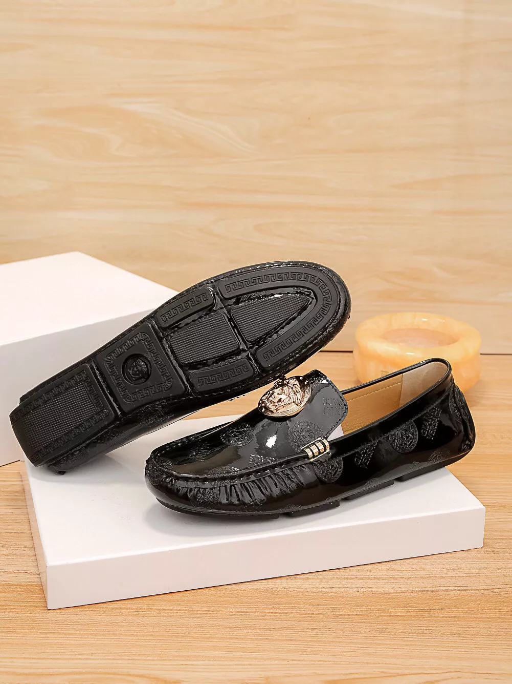 Versace Leather Shoes For Men Trendsetting 4853