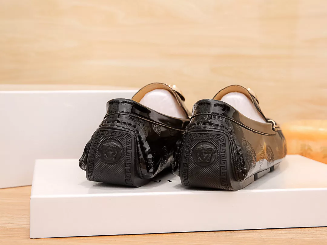 Versace Leather Shoes For Men Trendsetting 4853