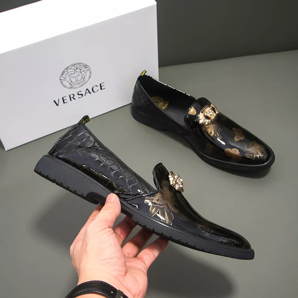Versace Leather Shoes For Men Trendsetting 9230