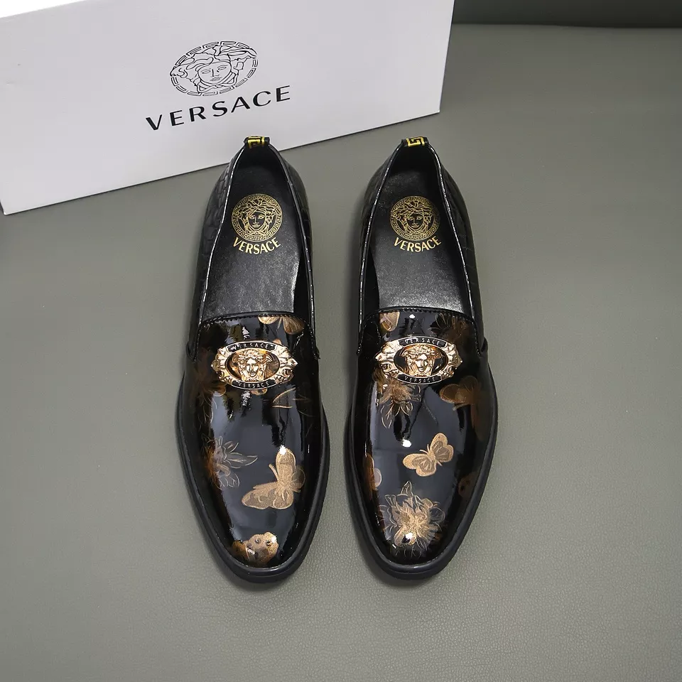 Versace Leather Shoes For Men Trendsetting 9230