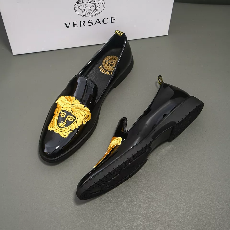 Versace Leather Shoes For Men UrbanStyle 1976