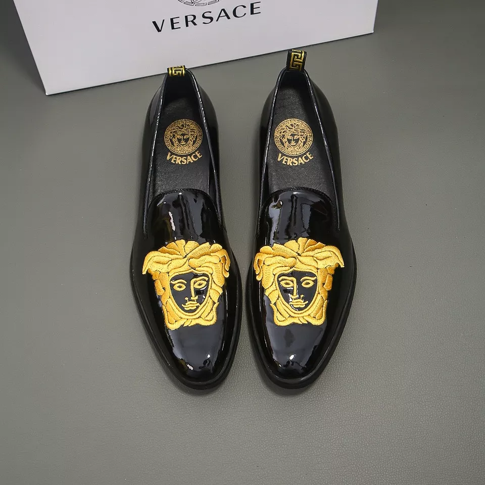 Versace Leather Shoes For Men UrbanStyle 1976