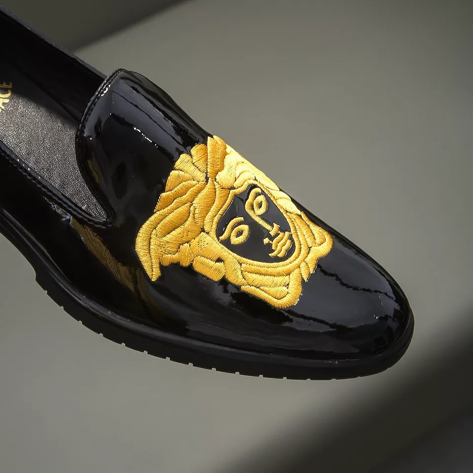Versace Leather Shoes For Men UrbanStyle 1976