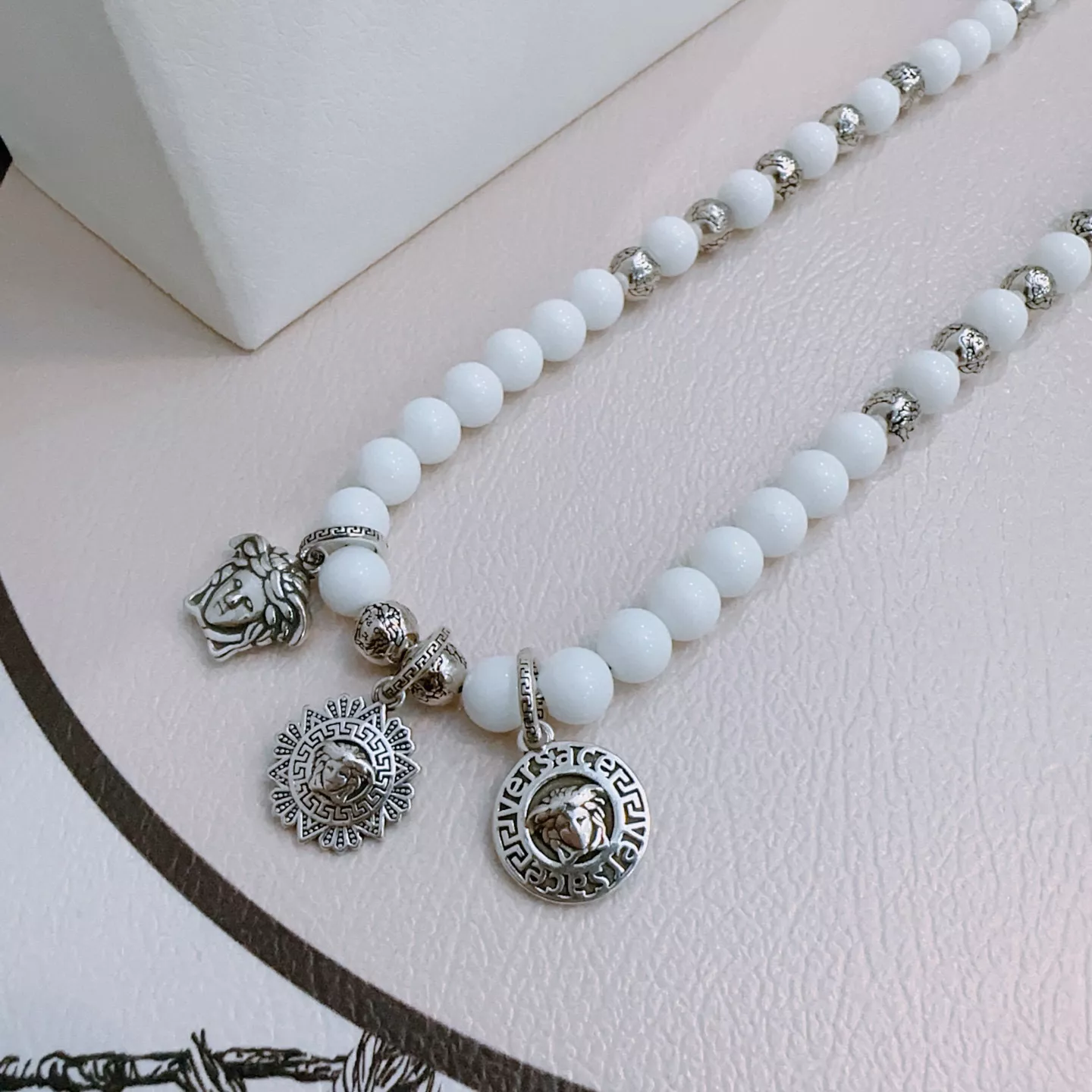 Versace Necklaces Durable 8608