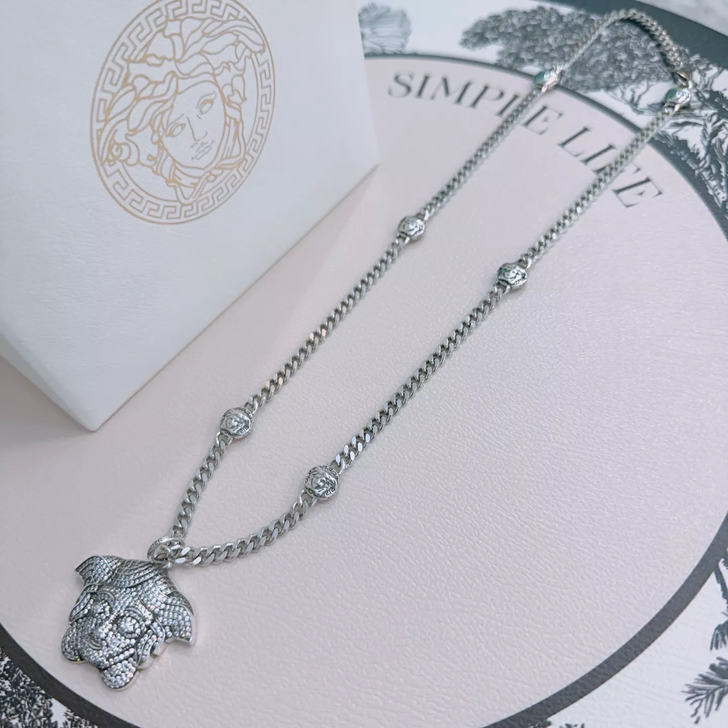 Versace Necklaces Sleek 2113