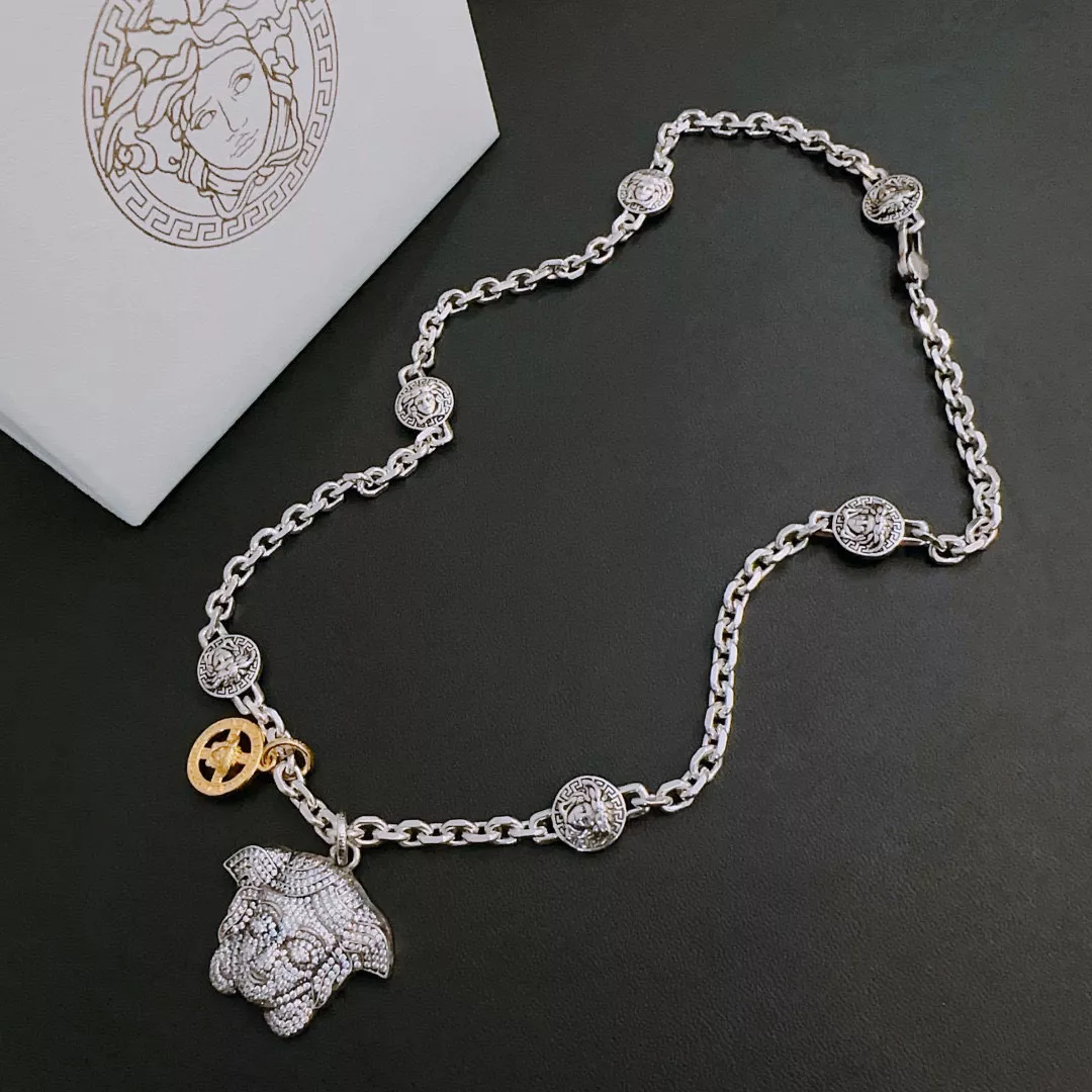 Versace Necklaces Timeless 2040