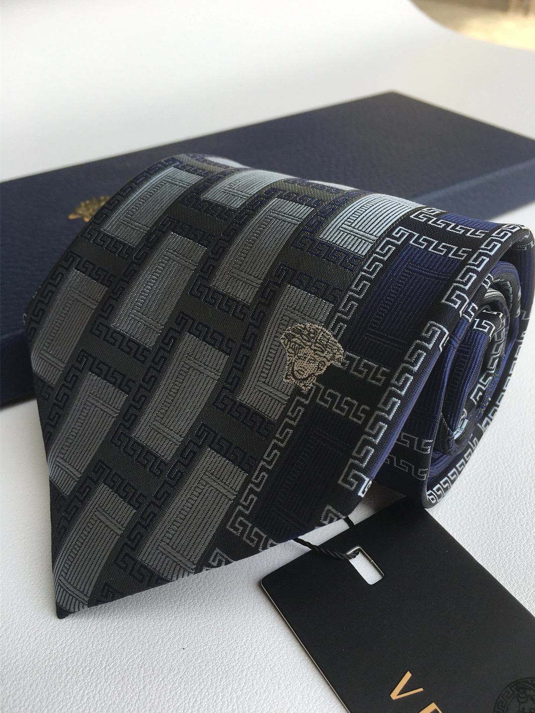 Versace Necktie For Men AllSeason 1223