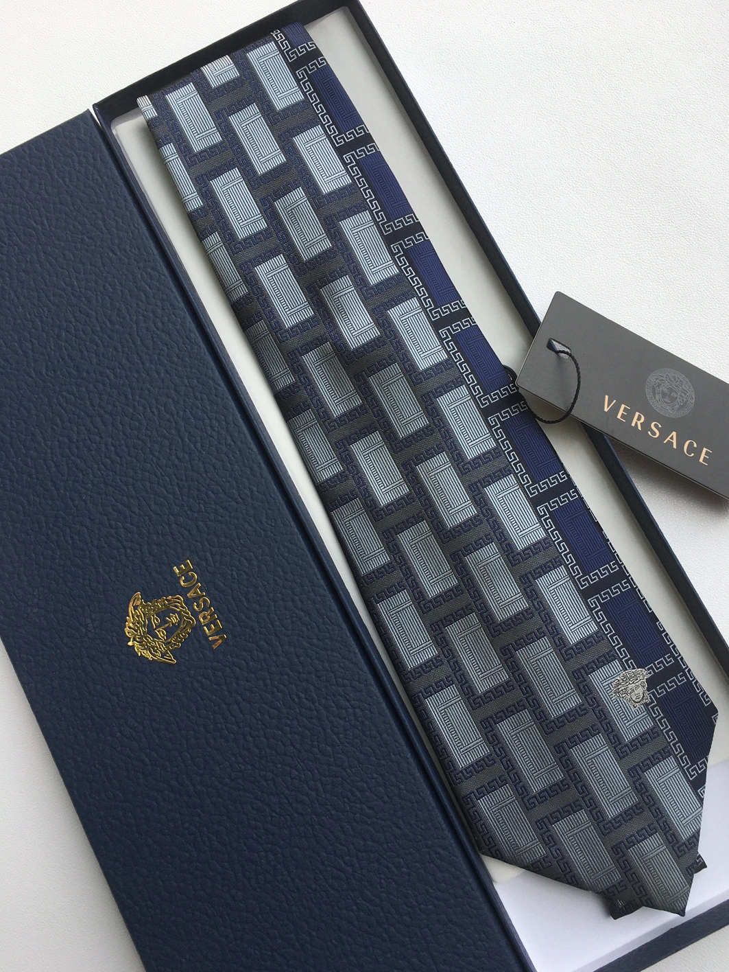 Versace Necktie For Men AllSeason 1223