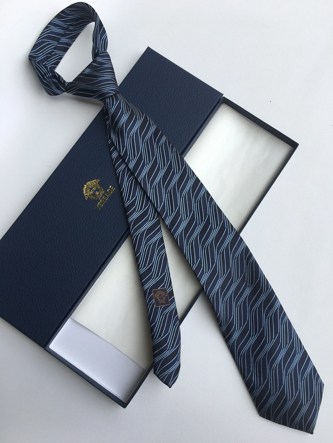 Versace Necktie For Men Popular 6790