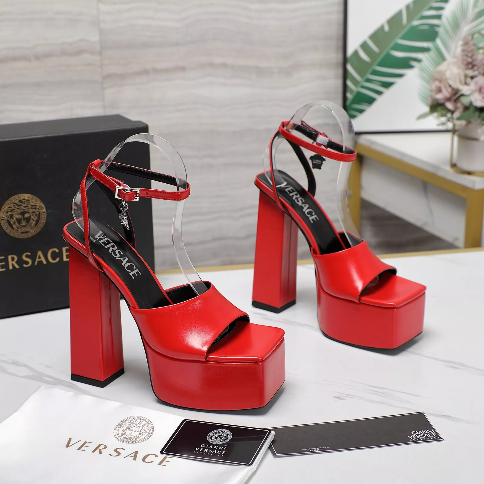 Versace Sandal For Women Comfortable 1000