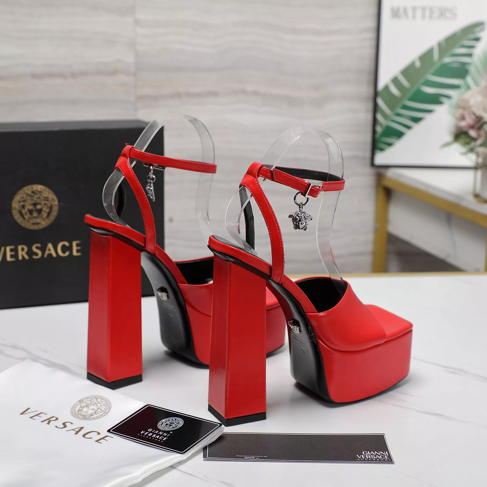 Versace Sandal For Women Comfortable 1000
