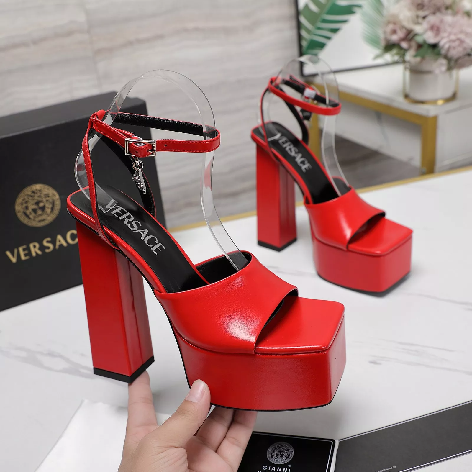 Versace Sandal For Women Comfortable 1000