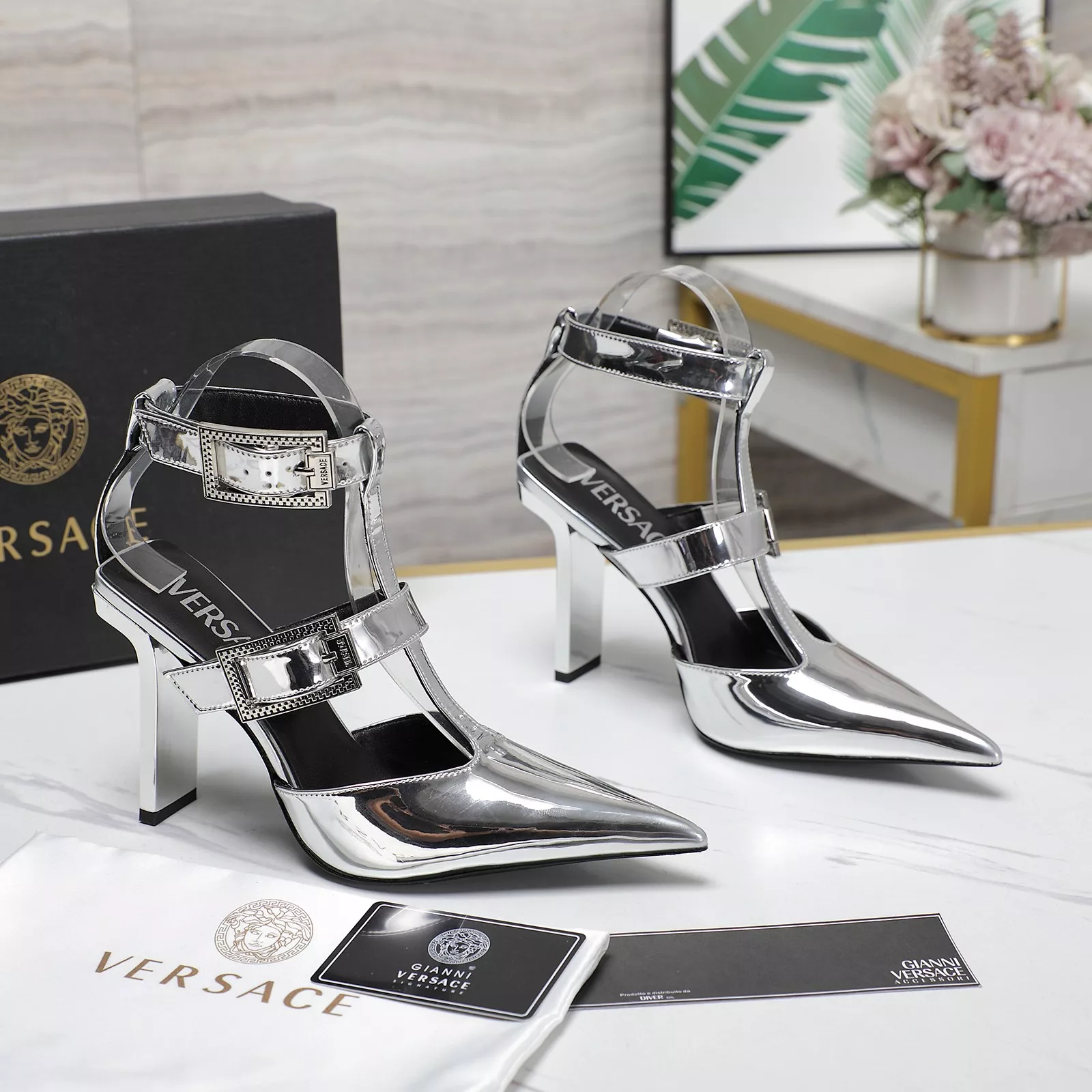 Versace Sandal For Women Flexible 1044