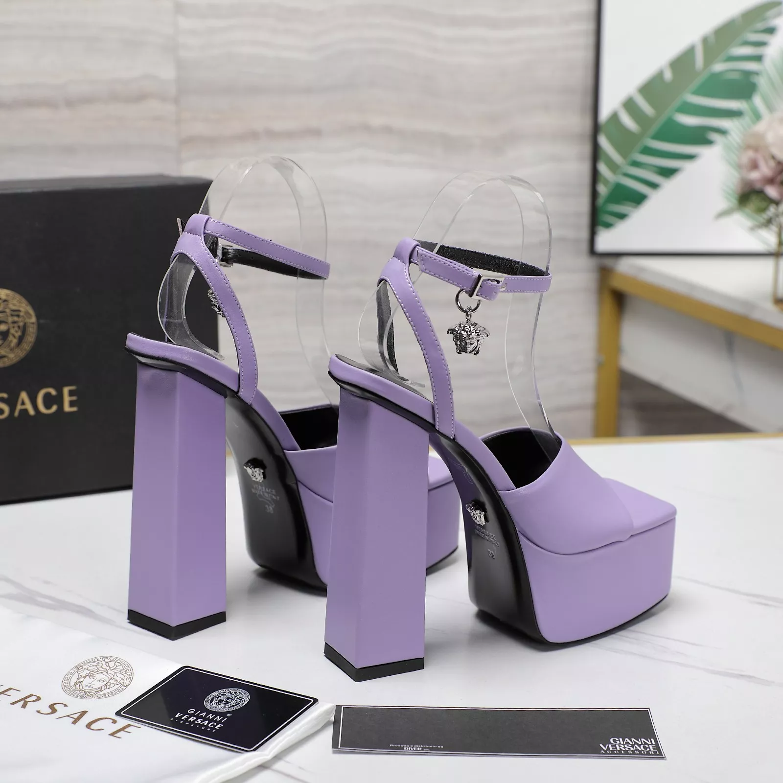 Versace Sandal For Women HighQuality 562