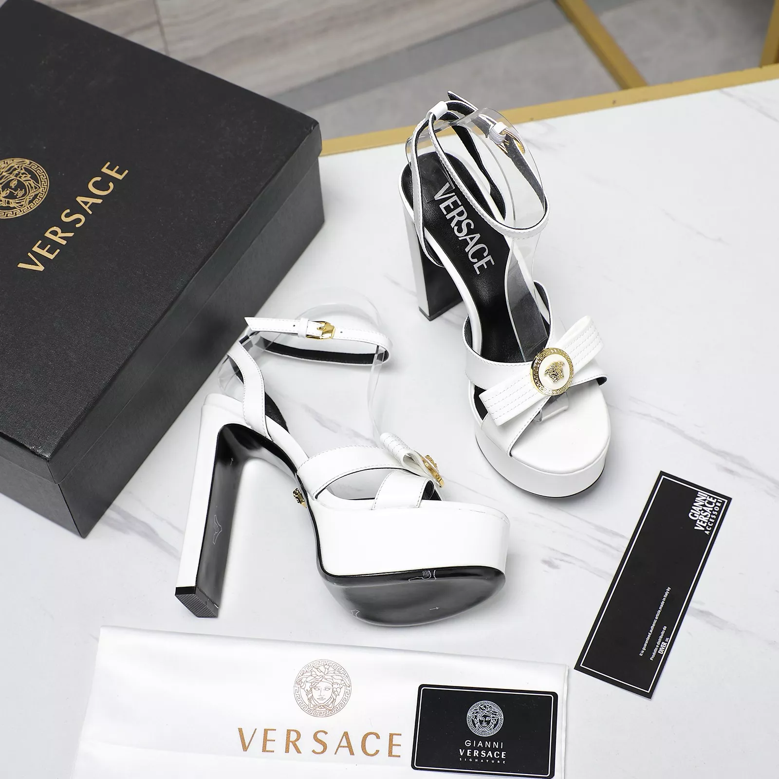 Versace Sandal For Women Minimalist 7452