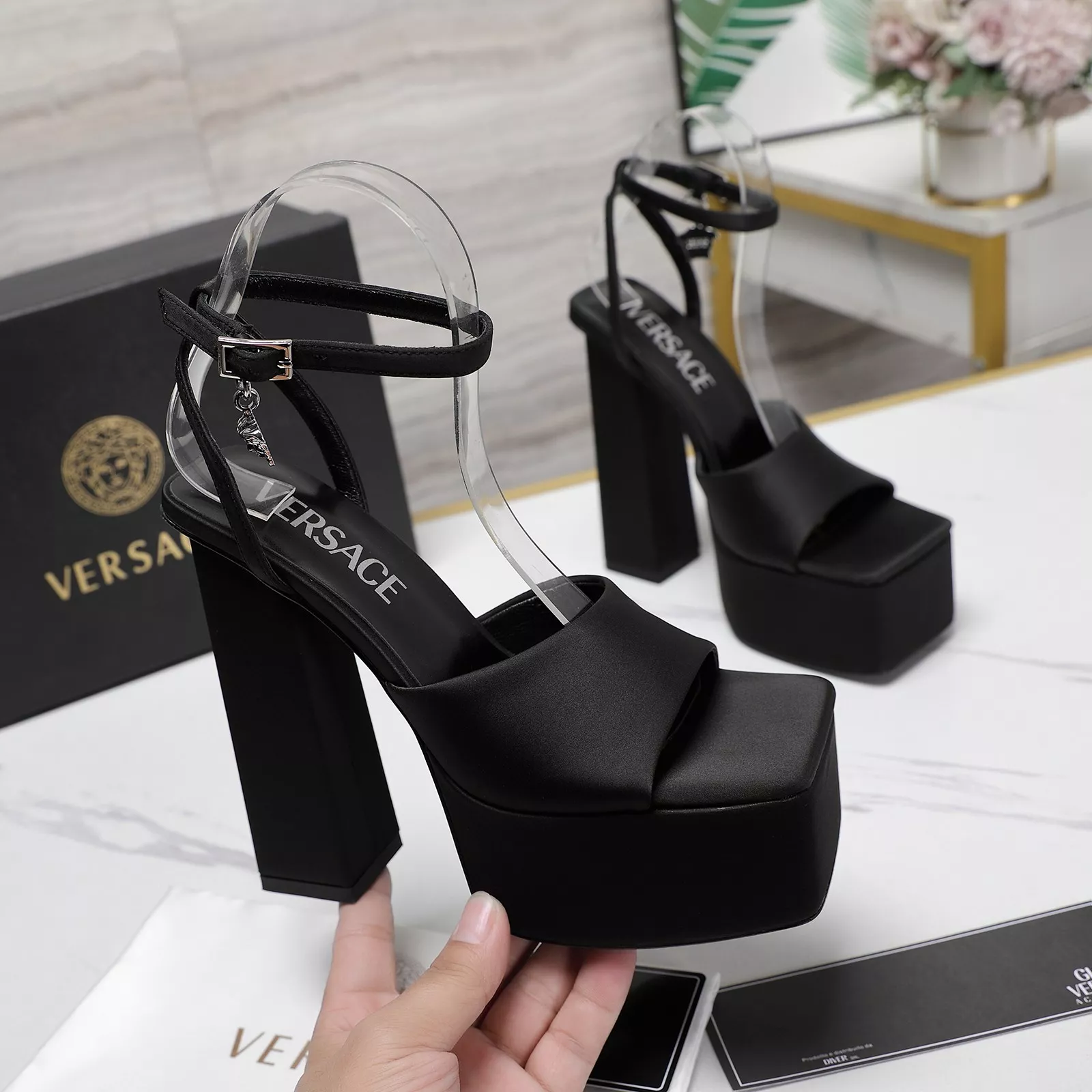 Versace Sandal For Women ModernLook 8349