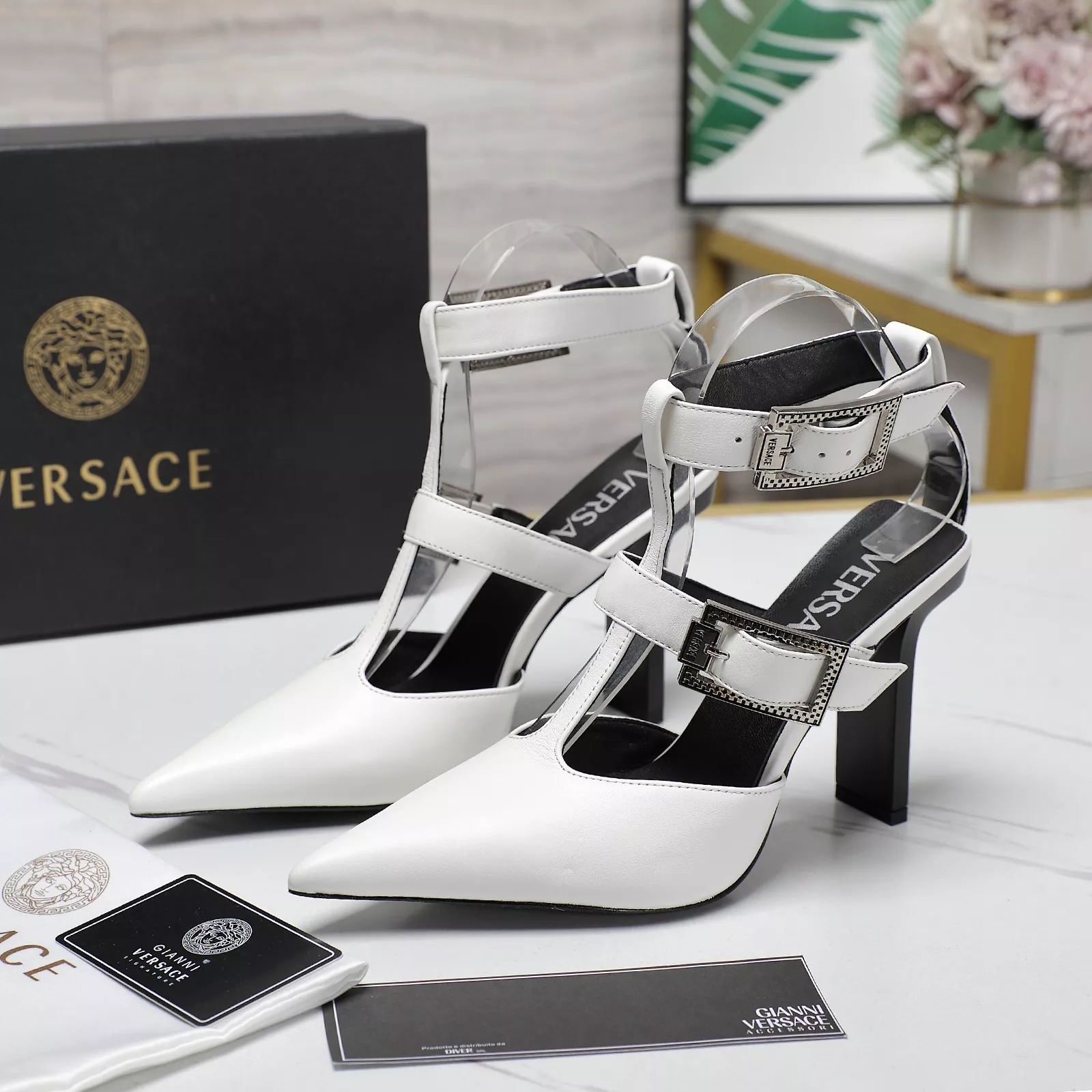 Versace Sandal For Women StreetReady 7813