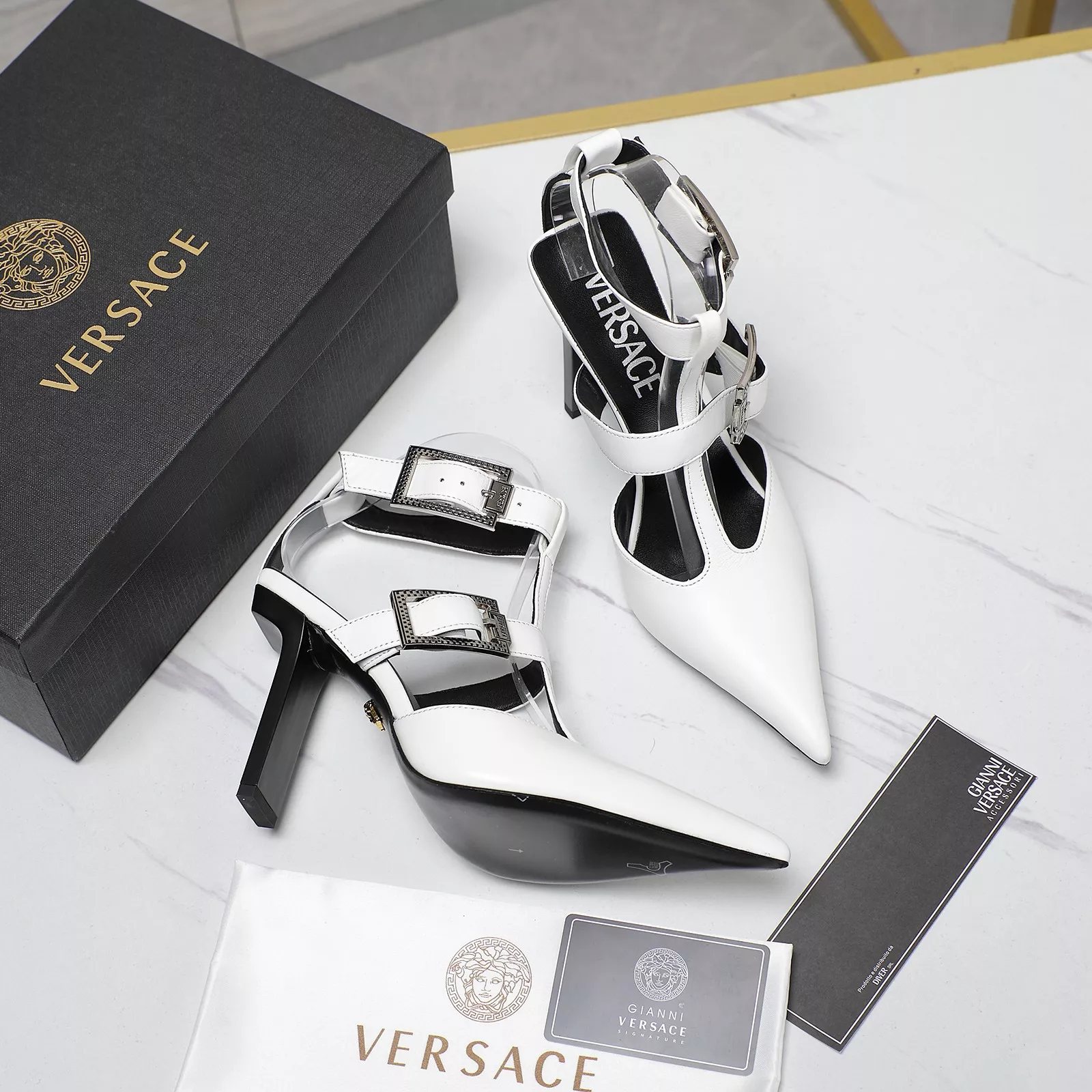 Versace Sandal For Women StreetReady 7813