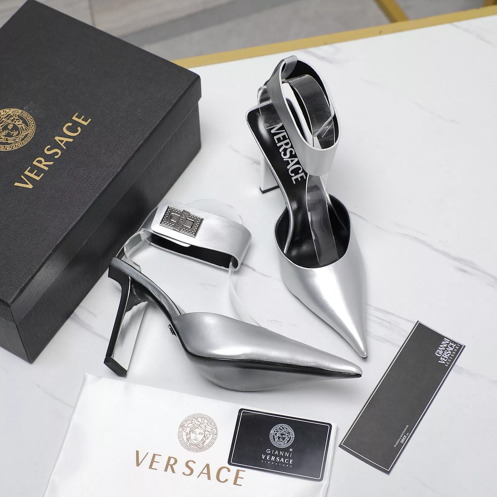 Versace Sandal For Women StreetReady 8724