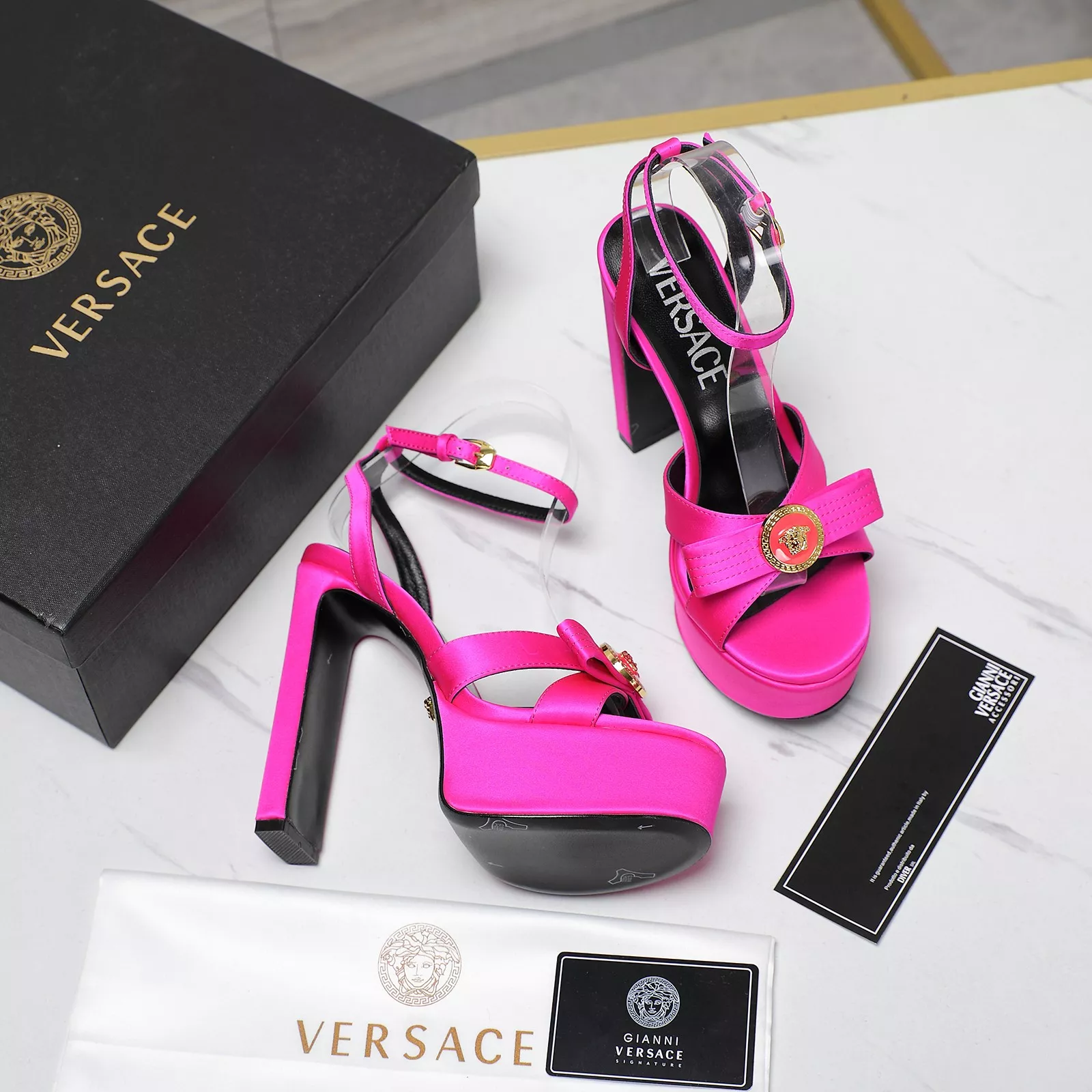 Versace Sandal For Women WellDesigned 7534
