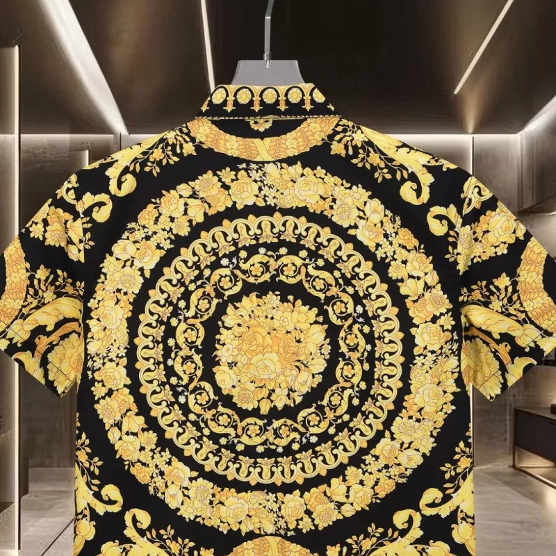 Versace Shirts Short Sleeved For Unisex Minimalist 3999
