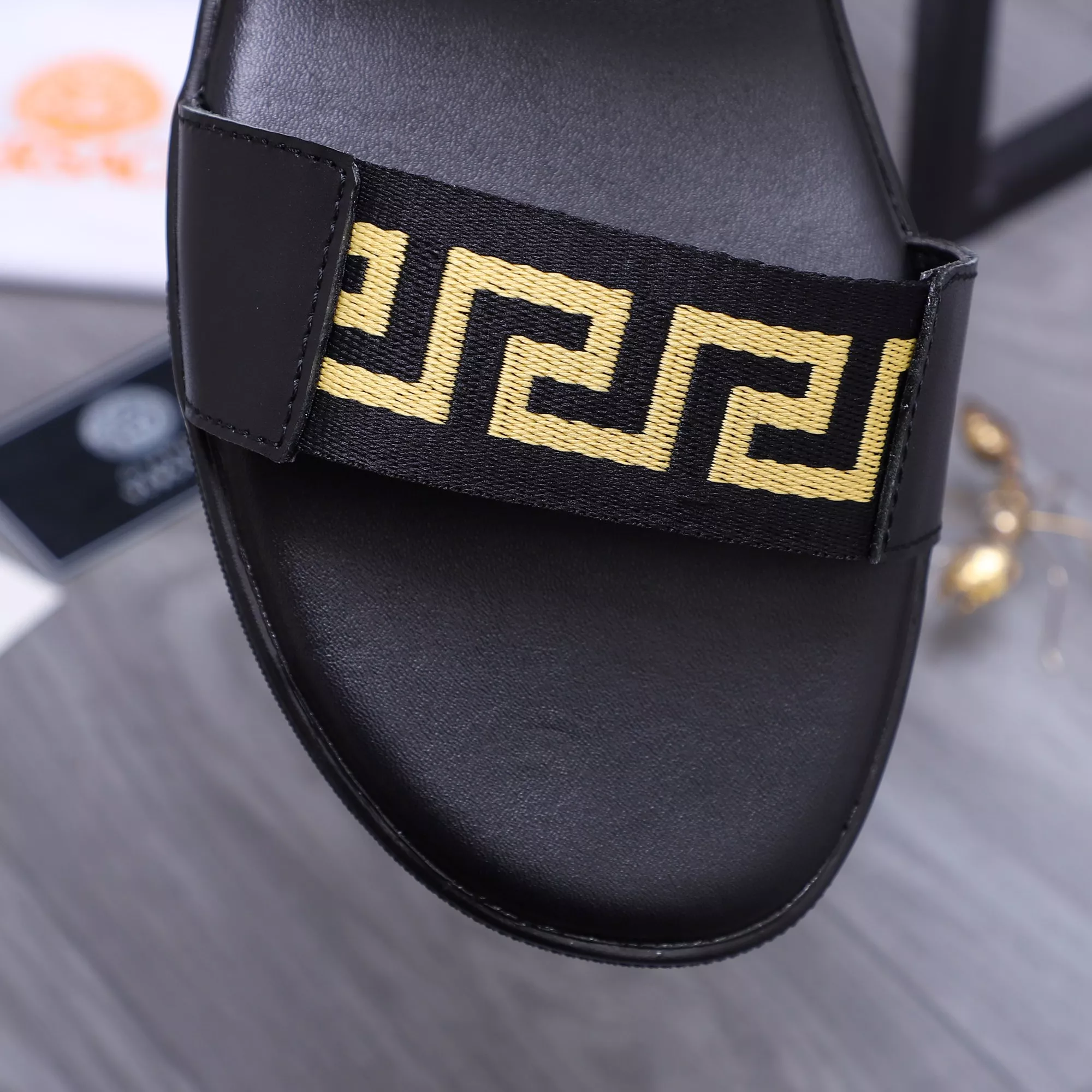 Versace Slippers For Men BestValue 3890