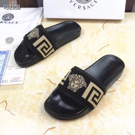Versace Slippers For Men Bold 6643
