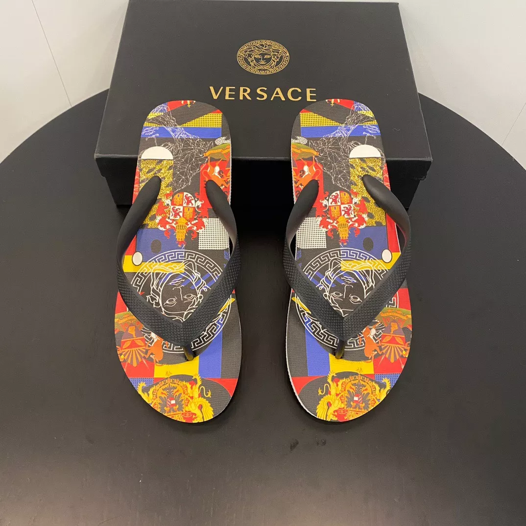 Versace Slippers For Men Classic 5210