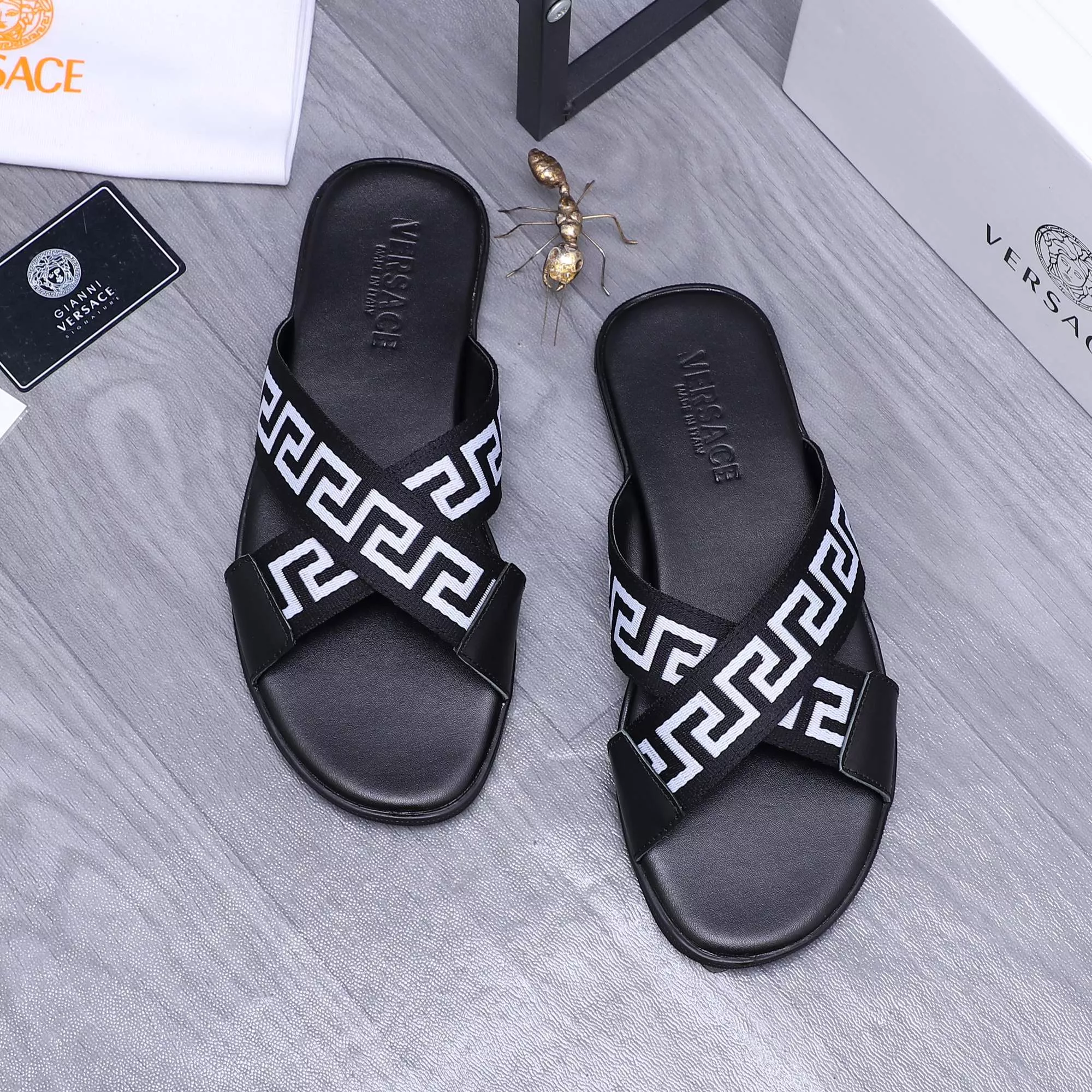 Versace Slippers For Men Flexible 931
