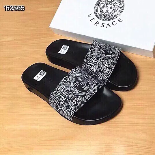 Versace Slippers For Men GoodFit 3114