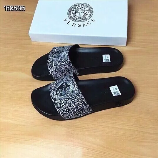 Versace Slippers For Men GoodFit 3114
