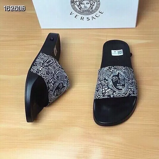 Versace Slippers For Men GoodFit 3114