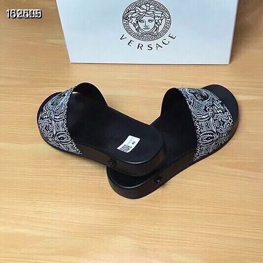 Versace Slippers For Men GoodFit 3114