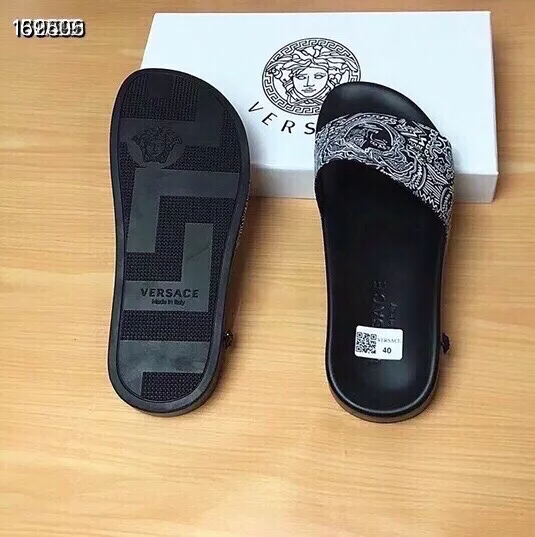 Versace Slippers For Men GoodFit 3114