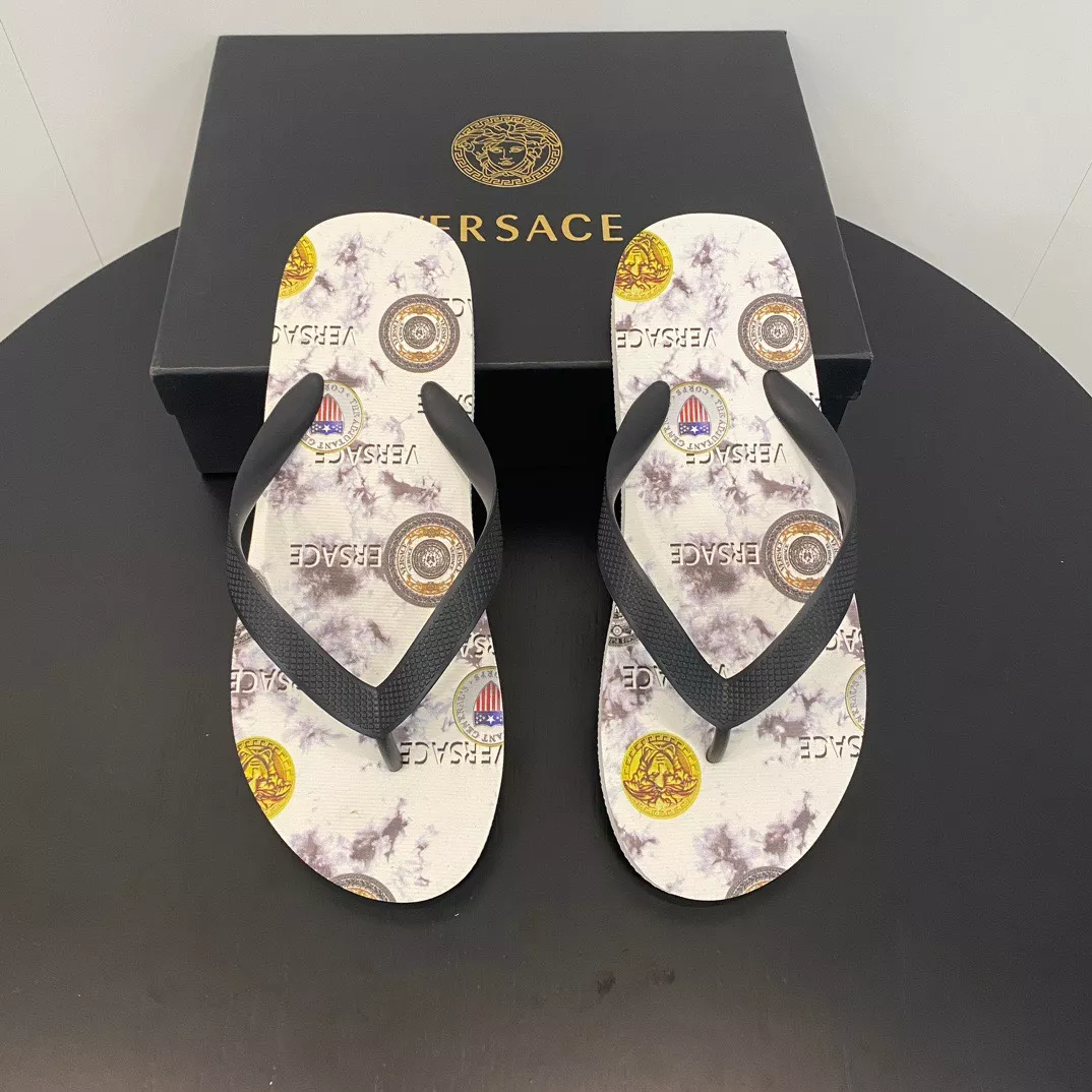 Versace Slippers For Men HighQuality 2420
