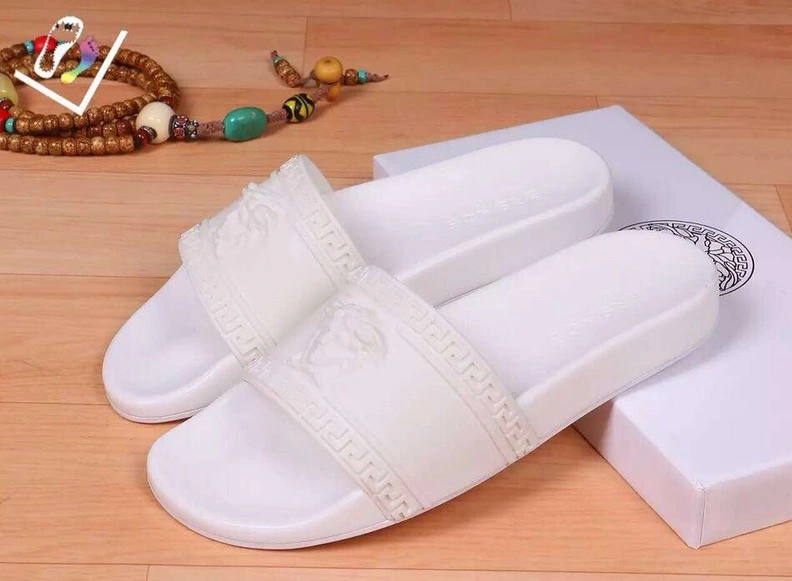 Versace Slippers For Men Trendsetting 4261