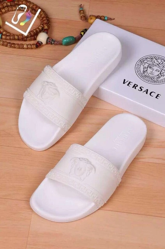 Versace Slippers For Men Trendsetting 4261