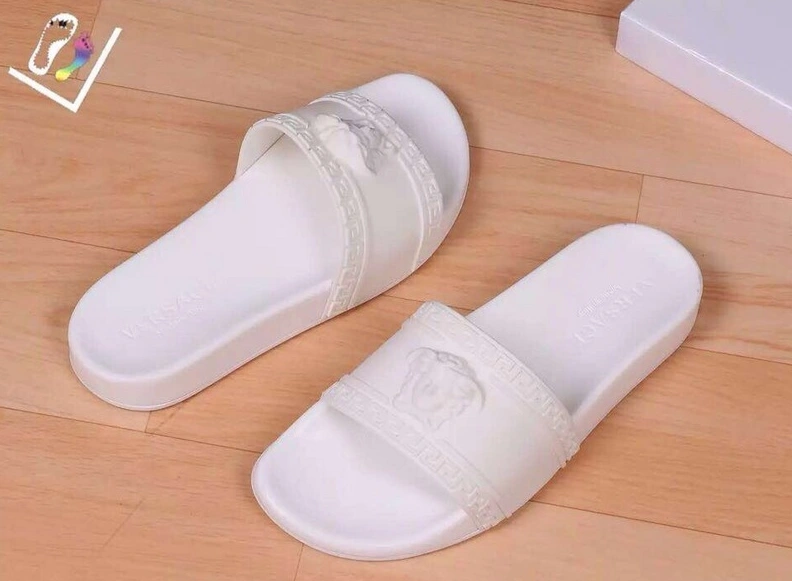 Versace Slippers For Men Trendsetting 4261