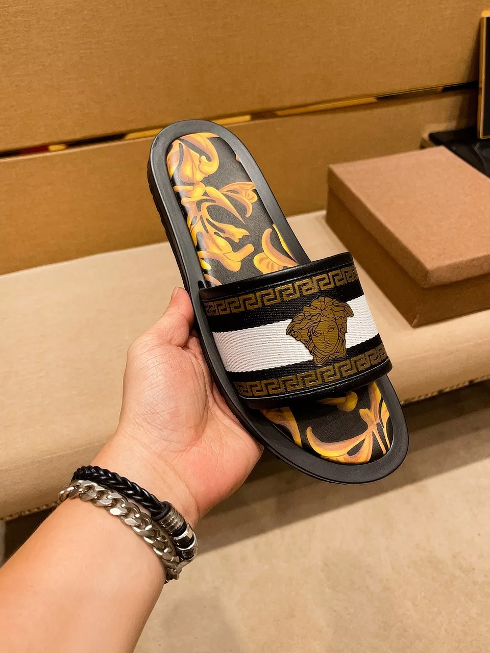 Versace Slippers For Men Trendsetting 6950