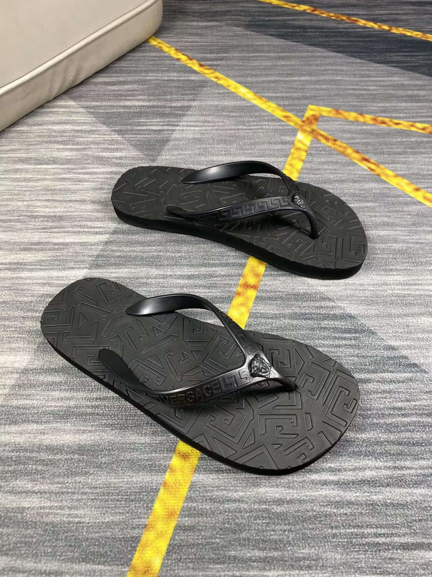 Versace Slippers For Men UrbanStyle 1239