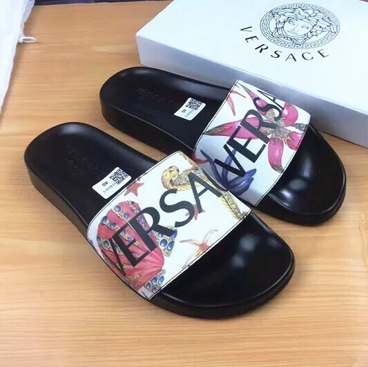 Versace Slippers For Men UrbanStyle 9224