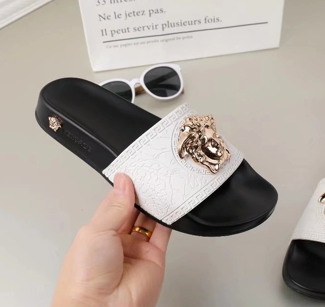 Versace Slippers For Men Versatile 7629