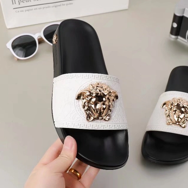 Versace Slippers For Men Versatile 7629