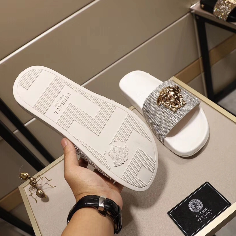 Versace Slippers For Women Affordable 4760