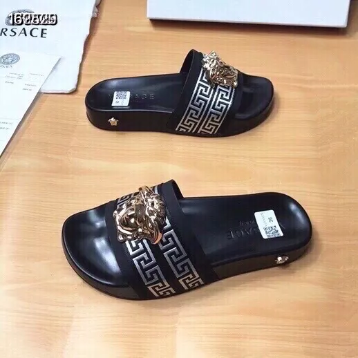 Versace Slippers For Women AllSeason 5512