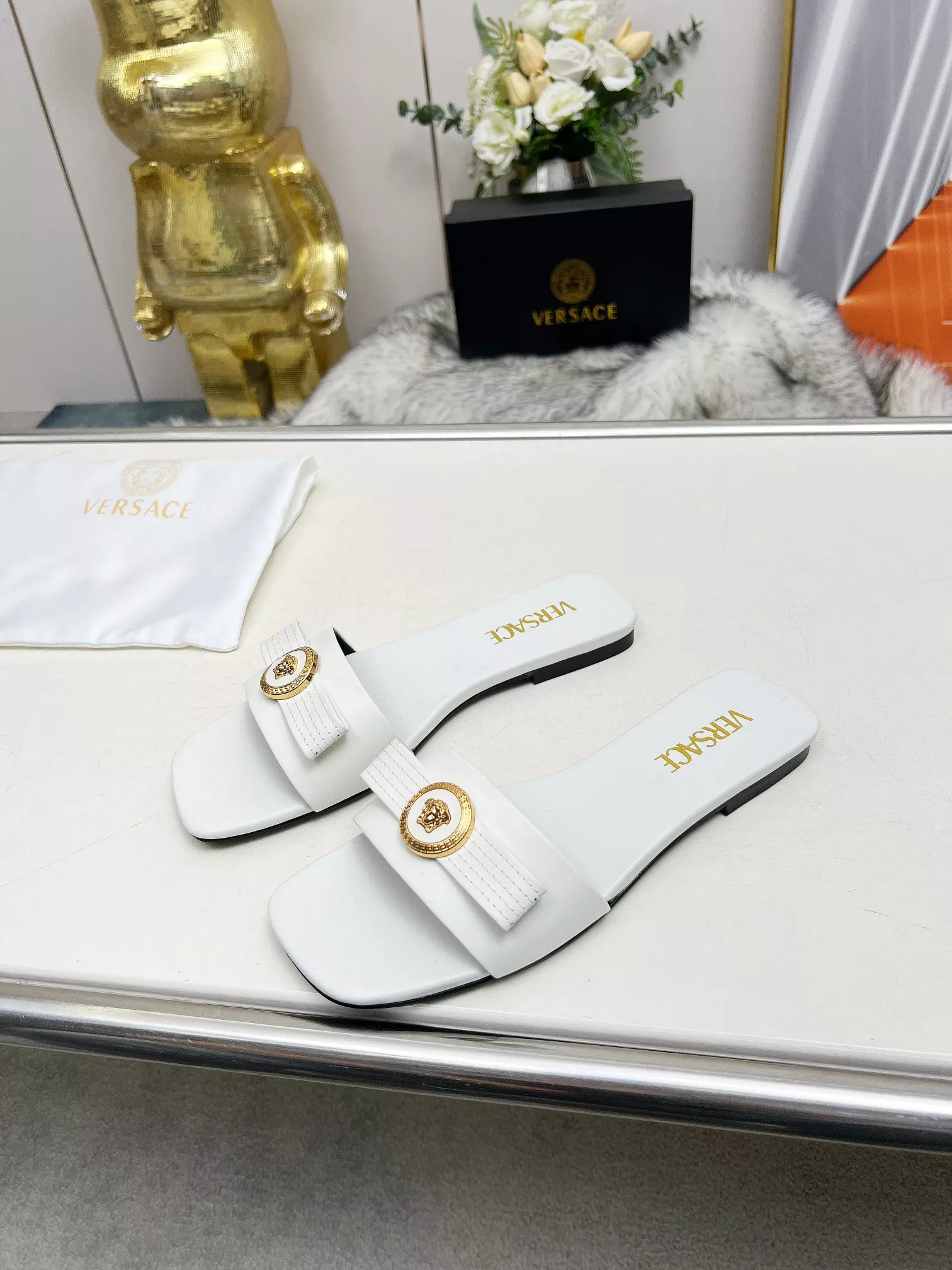 Versace Slippers For Women EasyMatch 3991